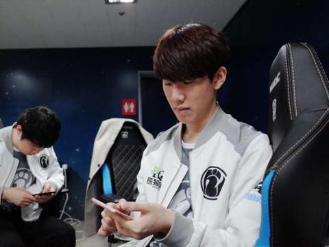 只有3名玩家是王者！ LPL 玩家在韩国服务器的排名： TheShy 是最低的！ knight 也没有好到哪里去