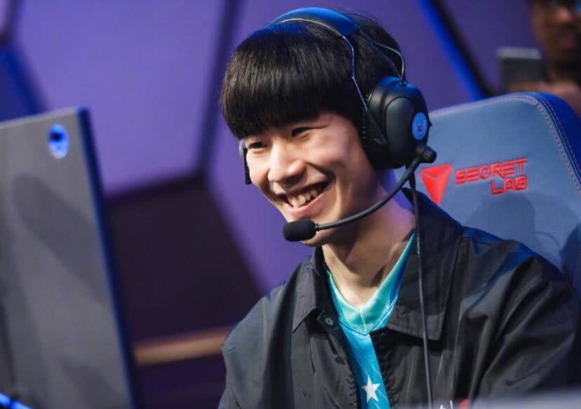 WBG赛后群访 Light：今天队伍发挥挺正常的，但也没什么好开心的