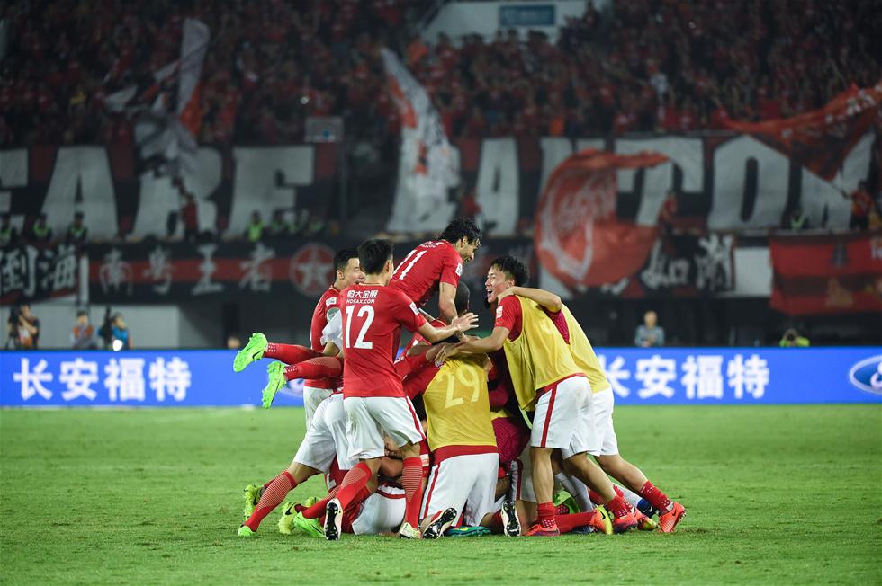 德媒：拜仁曾愿意放走格雷茨卡，帕利尼亚离开后前者确定留队