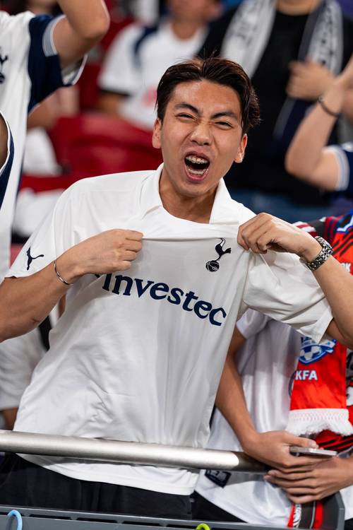 李国旭：马莱莱在申花做好前插就行，但在英博情况不一样（李国旭：马莱莱在申花只需专注前插，到了英博就不一样了）